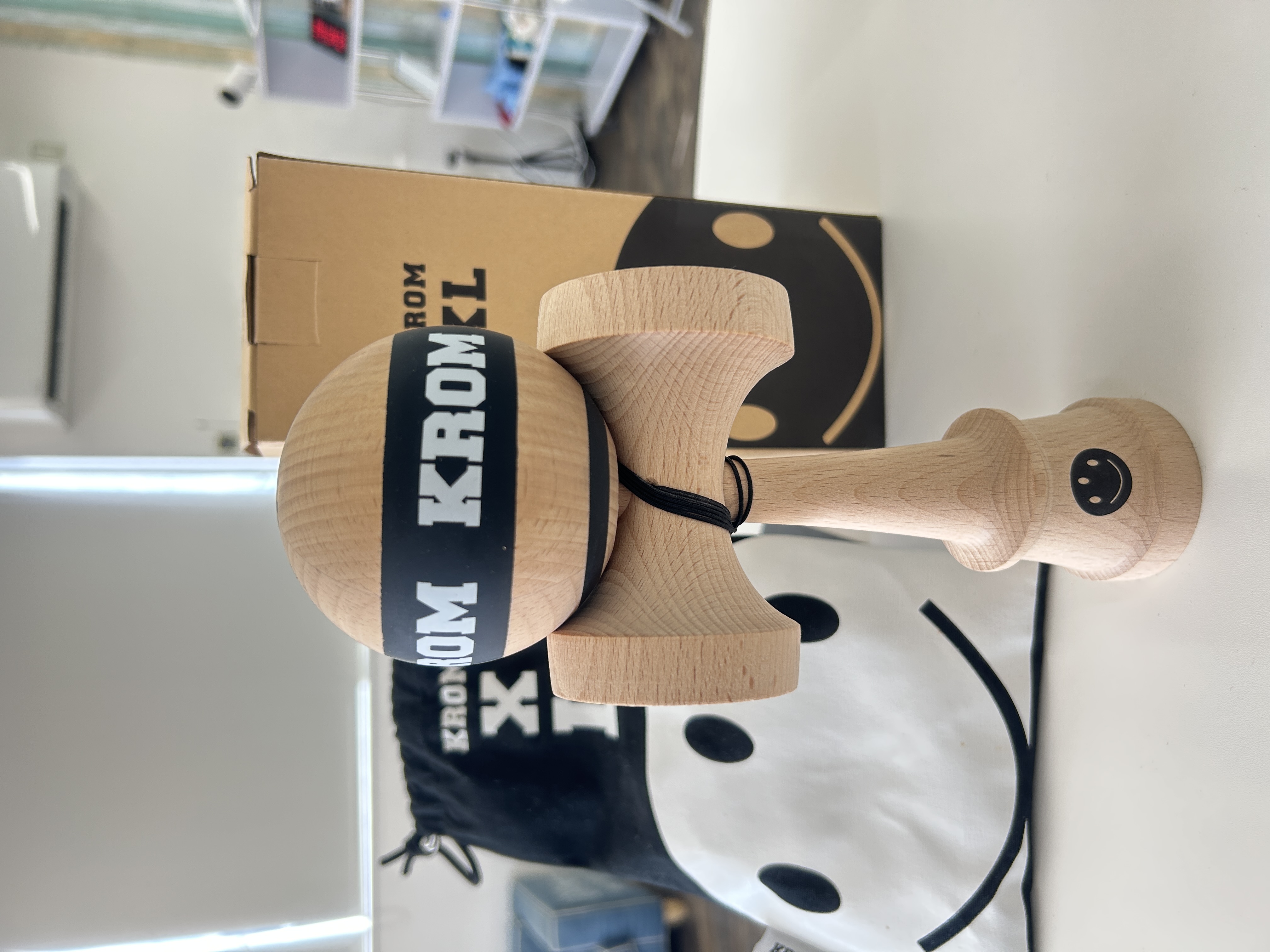 KROM STROGO（クロム ストロゴ）　XL