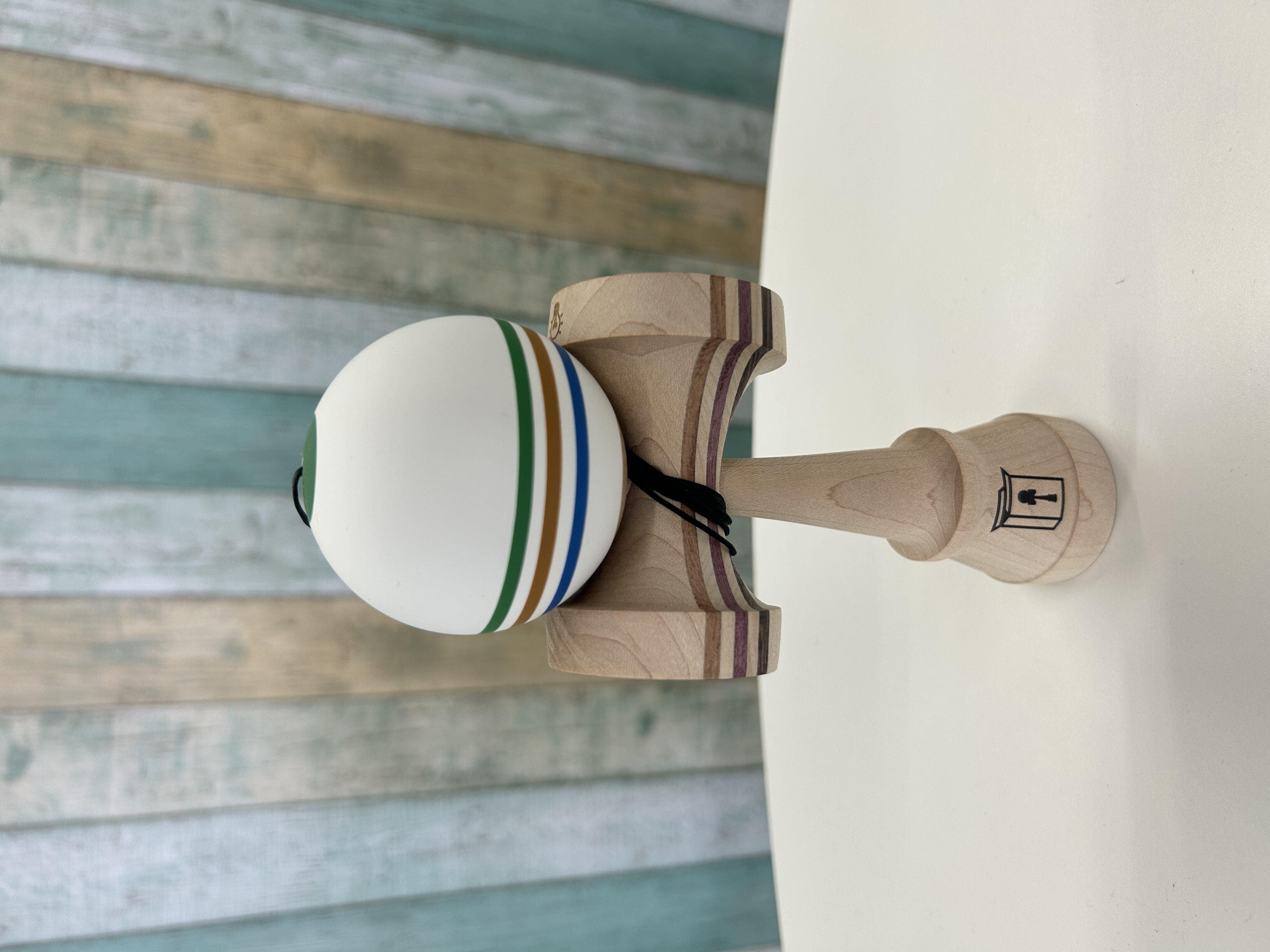 Blue Mountain - Rethink Shape  CREAL Cloud+ ペイント